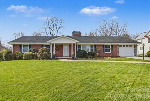 24 Church Street Weaverville NC 28787