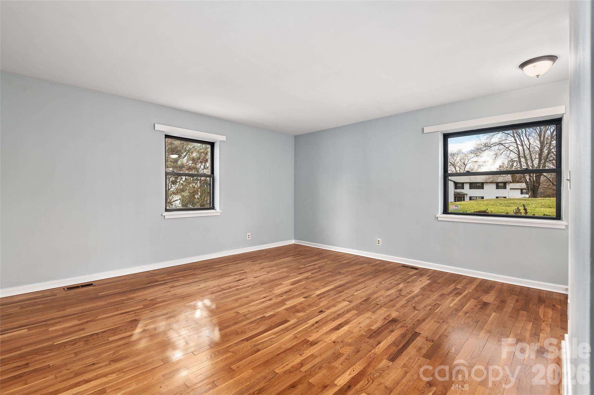 615 Biltmore Avenue G2