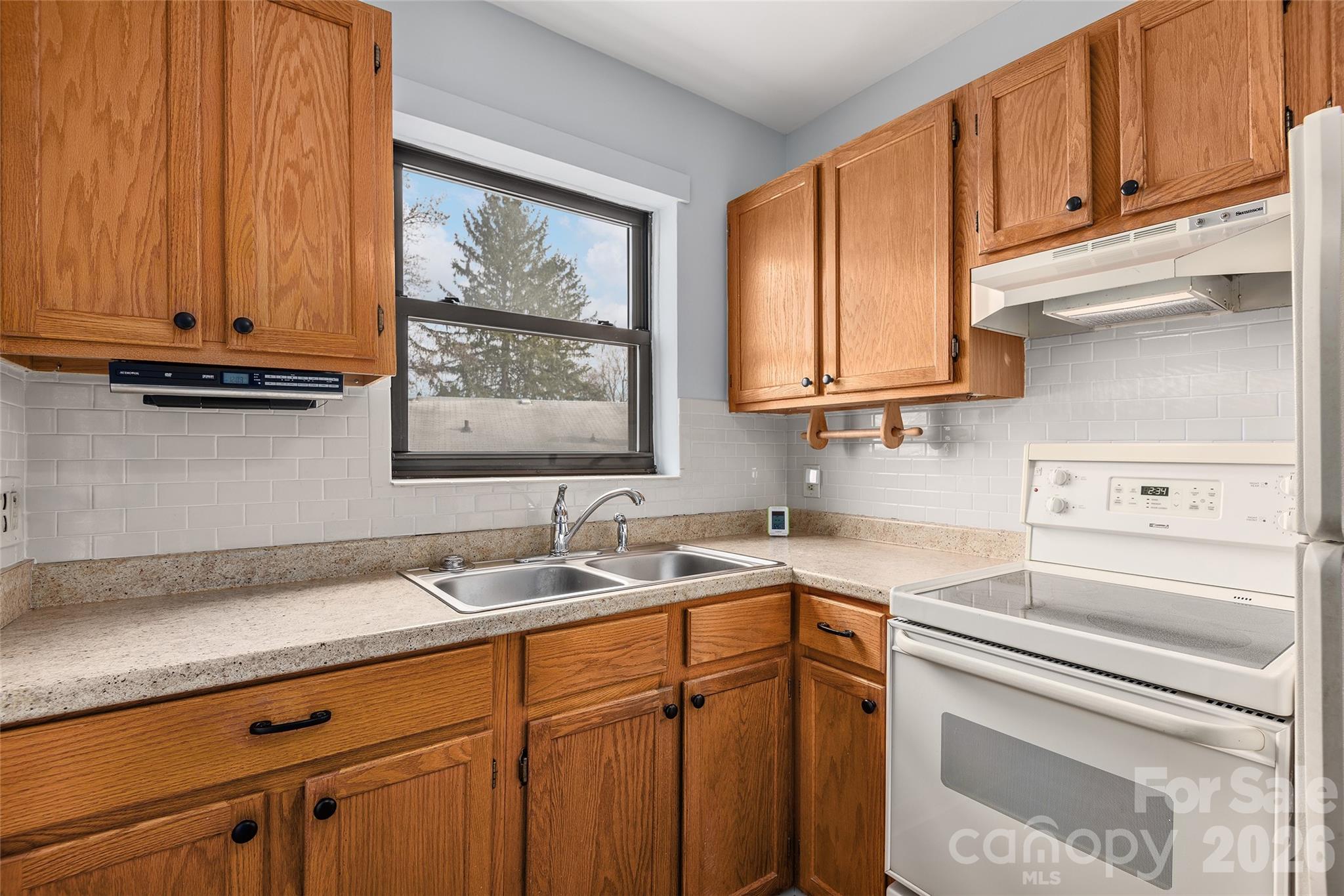 Beverly Condos - Residential