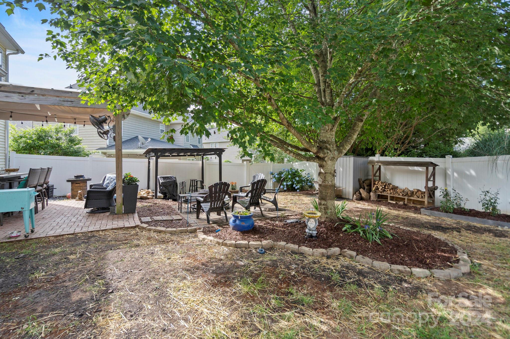 Oakhurst - Residential