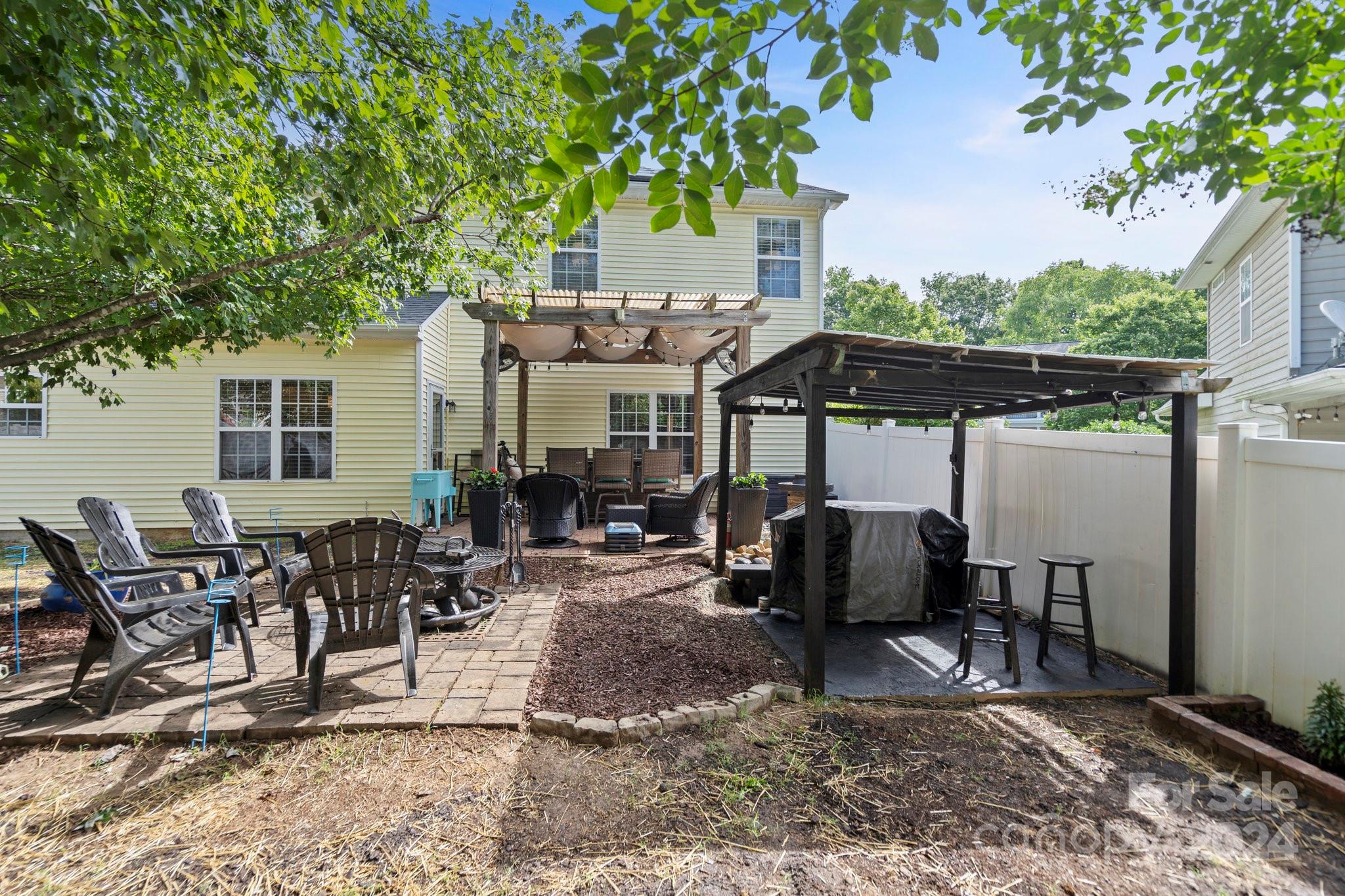 Oakhurst - Residential