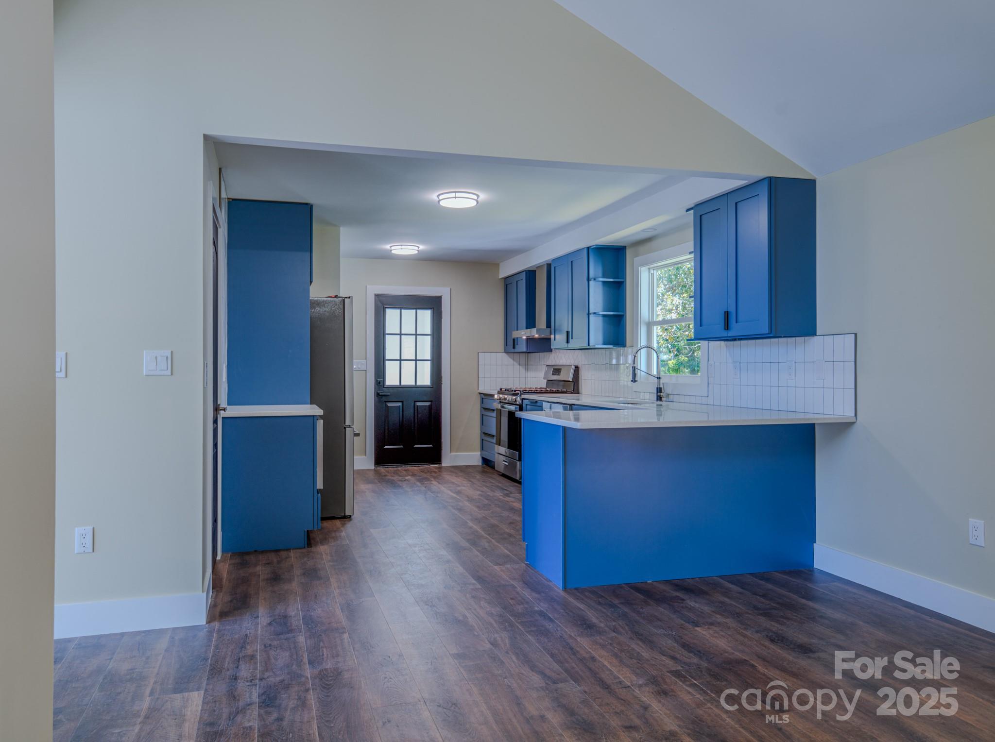59 Knollview Drive