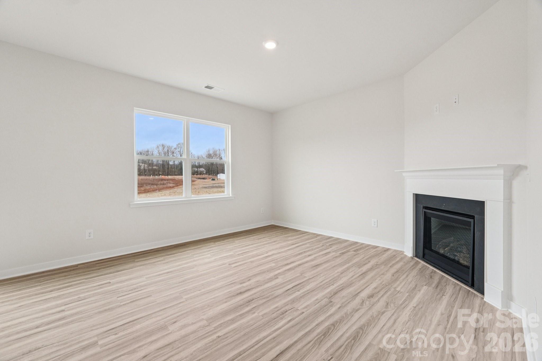 4556 Harris Elliot Road