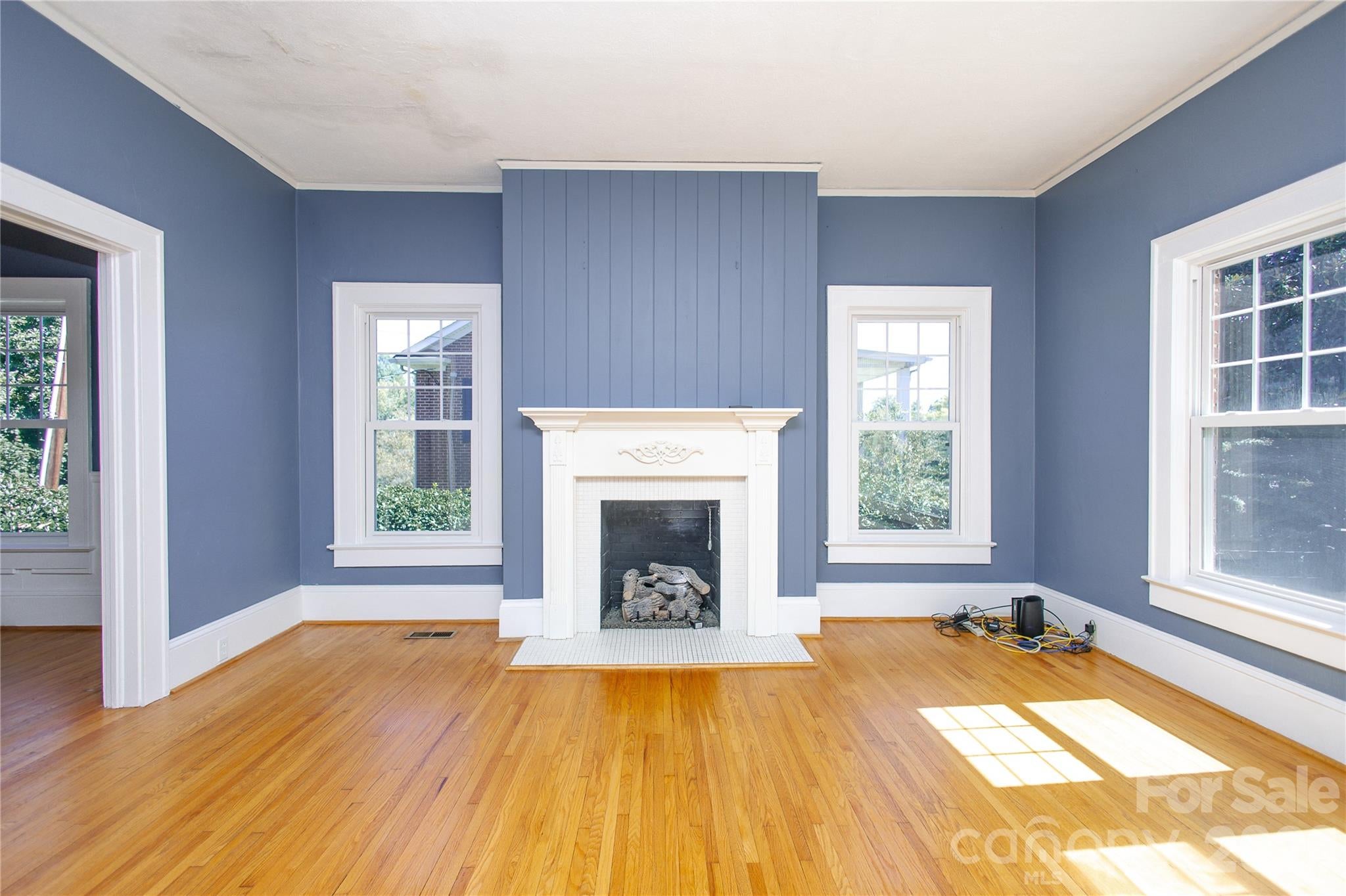 569 Rutherford Road