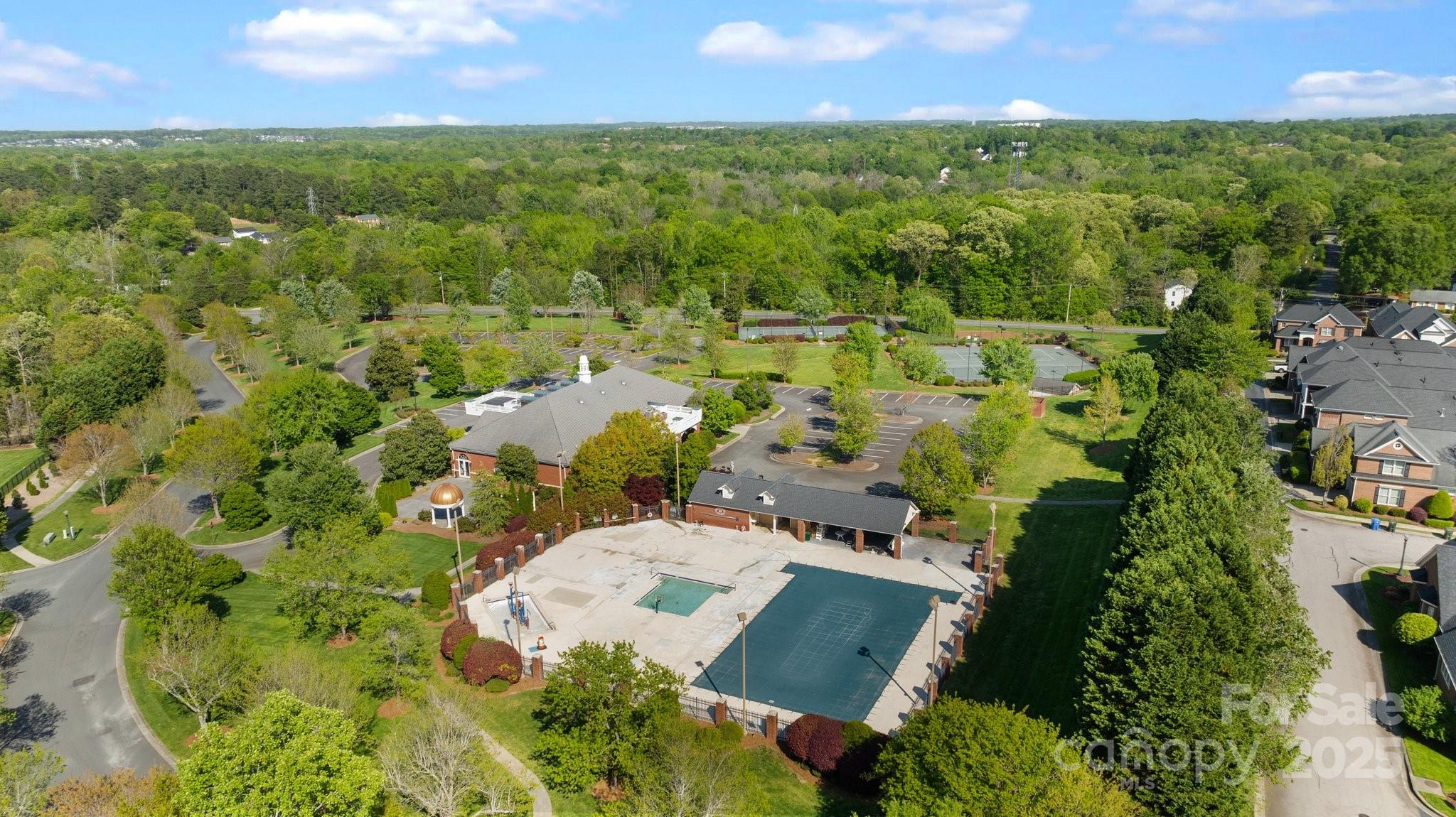 LAUREL CREEK - Residential