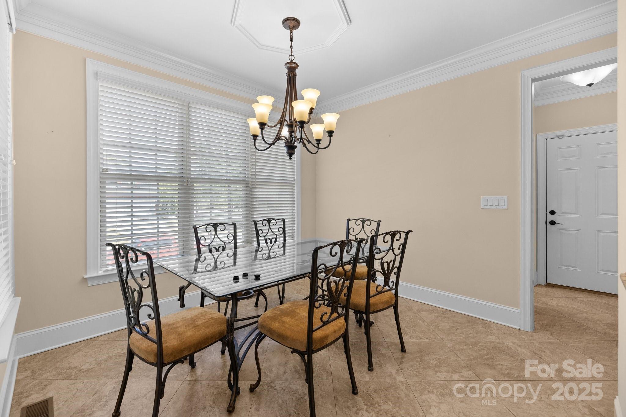 LAUREL CREEK - Residential