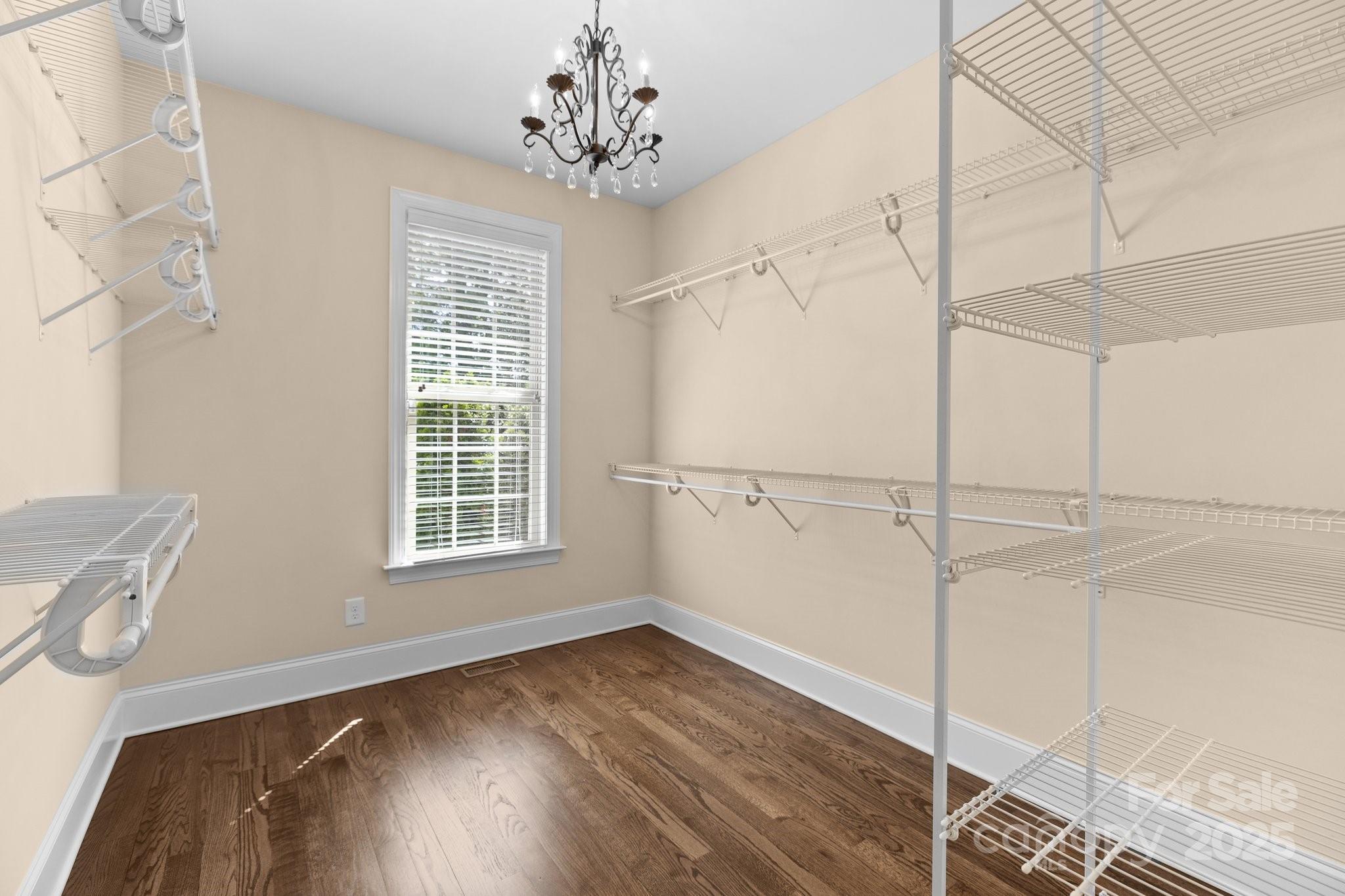 LAUREL CREEK - Residential