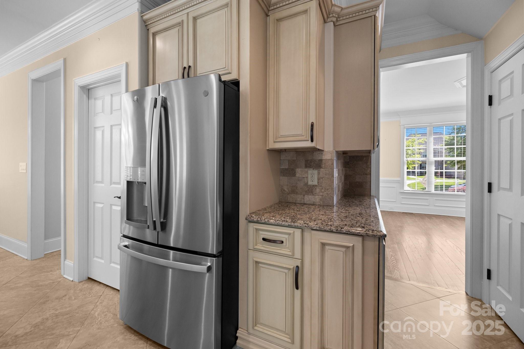 LAUREL CREEK - Residential