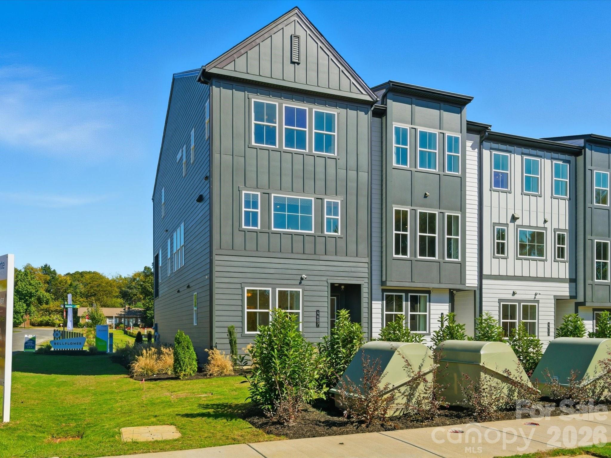 1311 Sandstar Lane