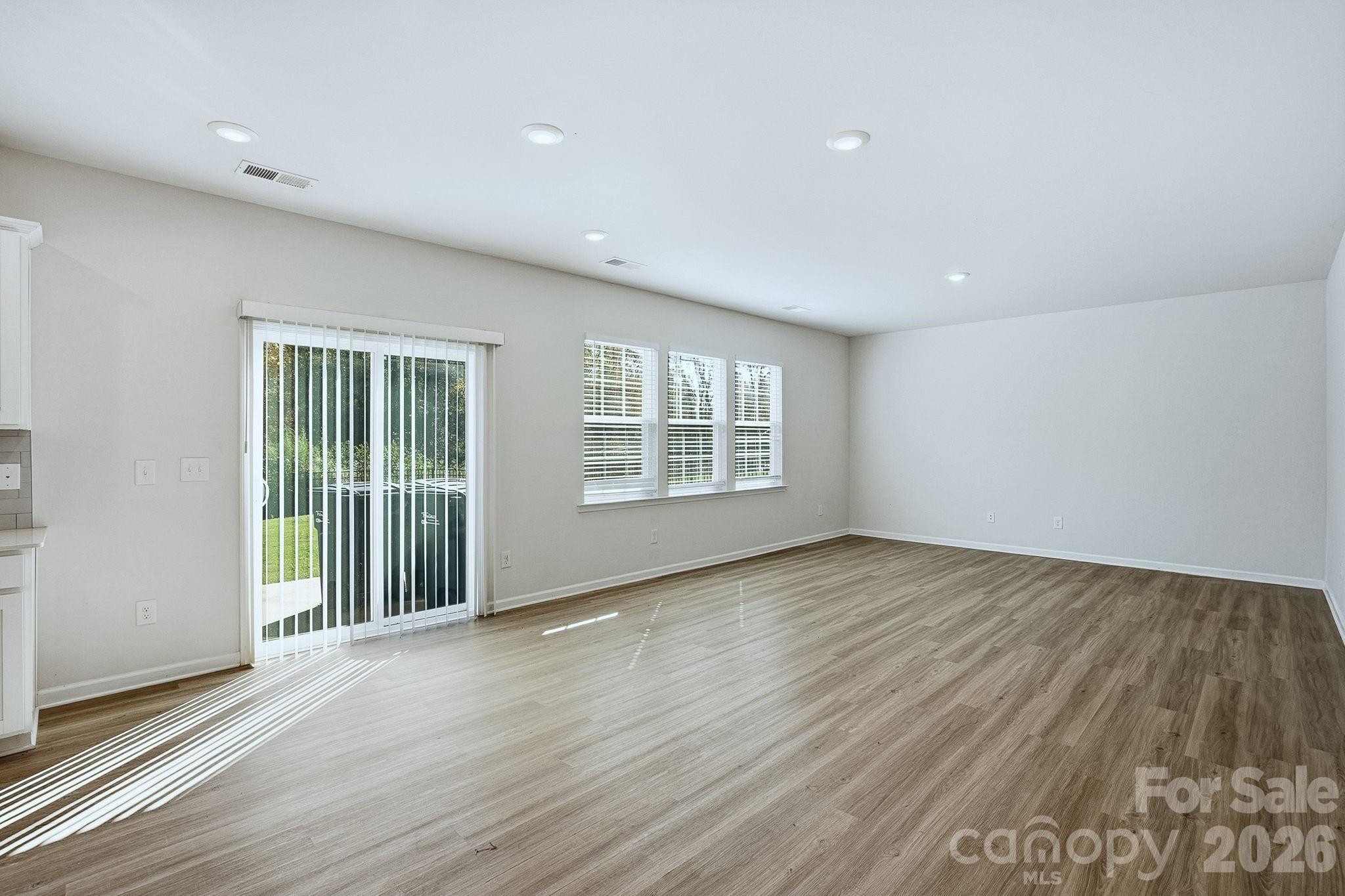 Falls Cove at Lake Norman - Residential