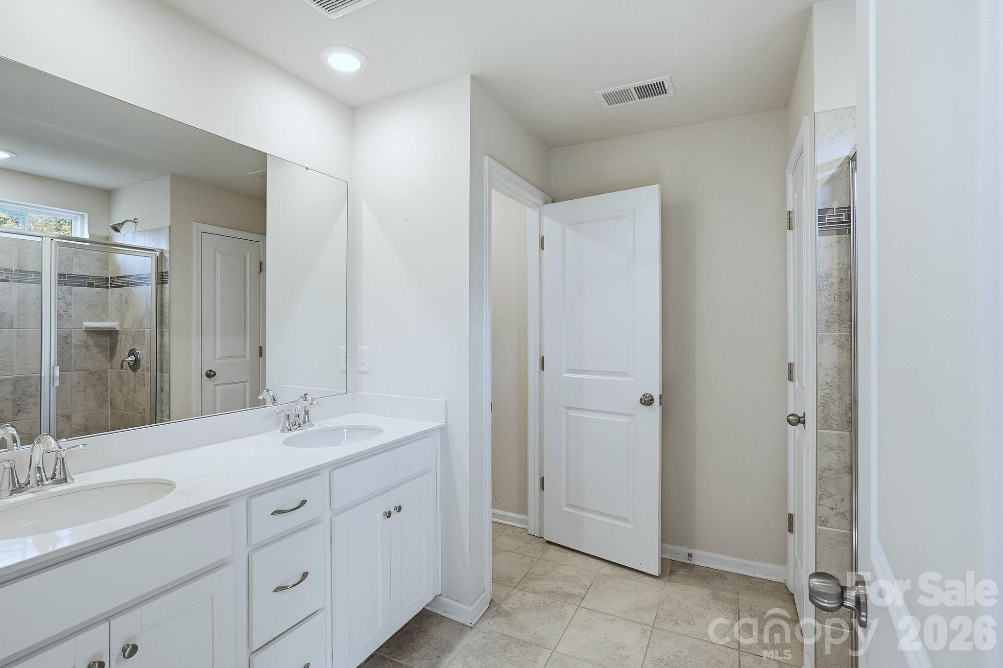 Falls Cove at Lake Norman - Residential