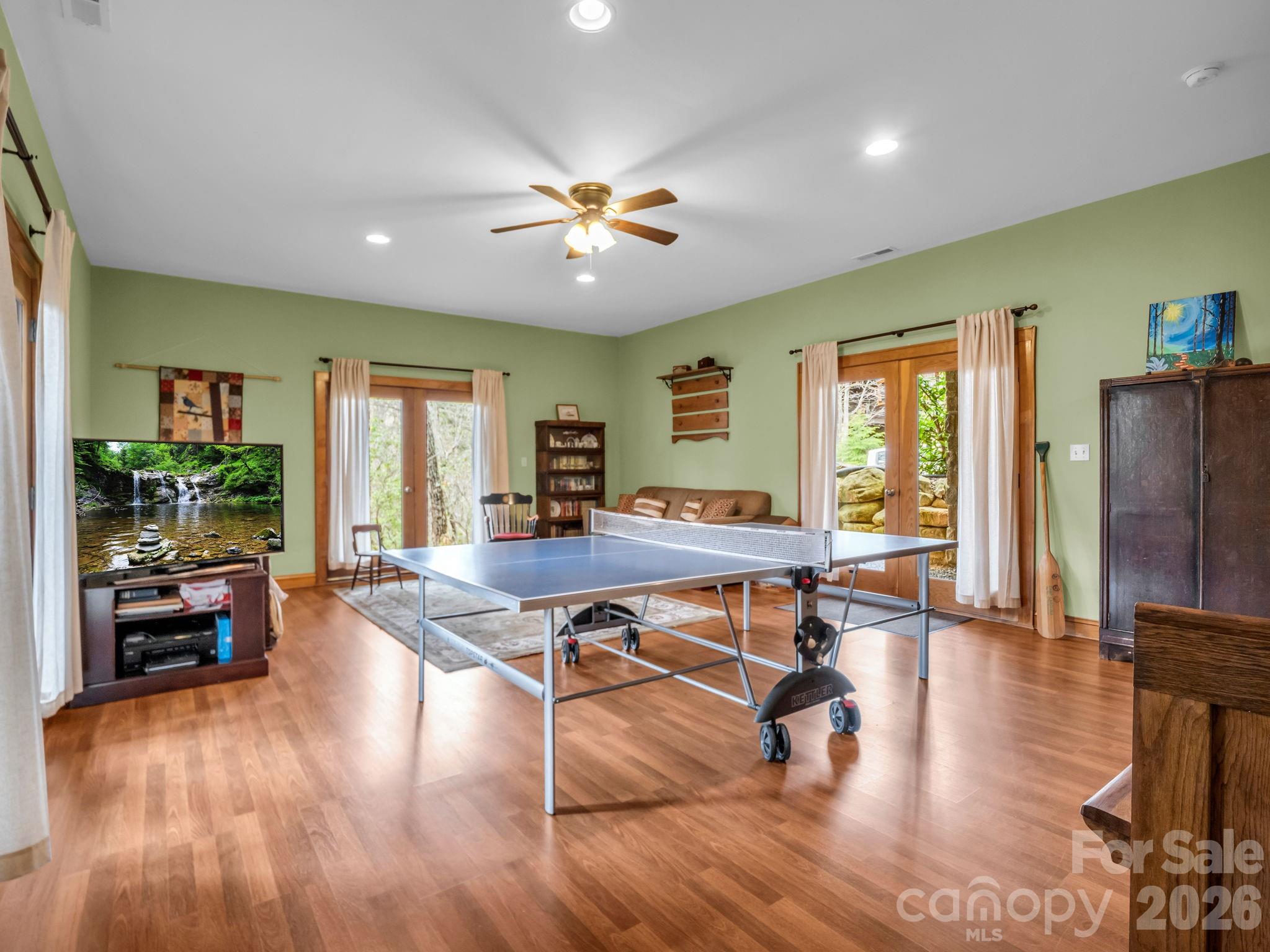 Creston - Residential