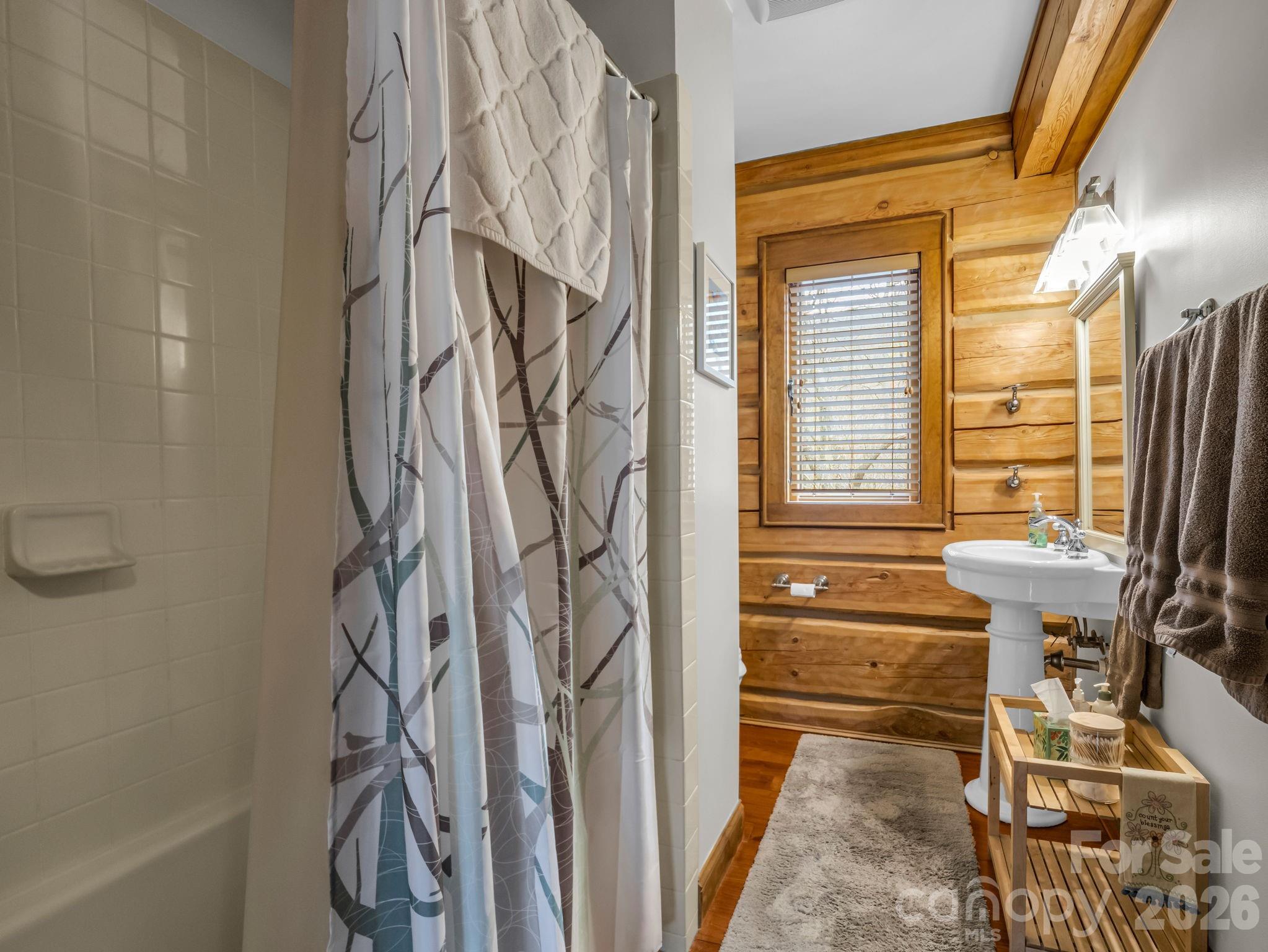 Creston - Residential