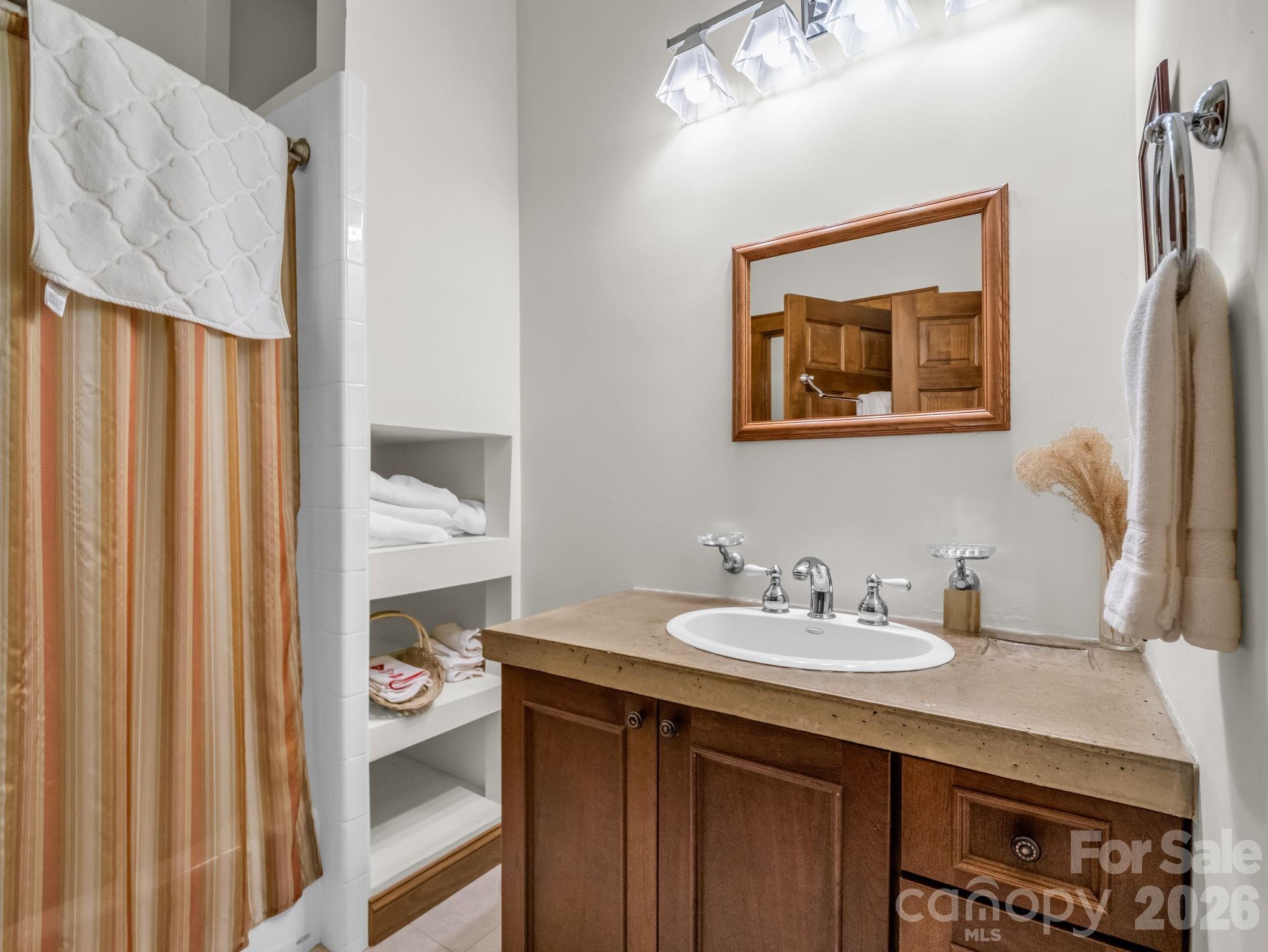 Creston - Residential