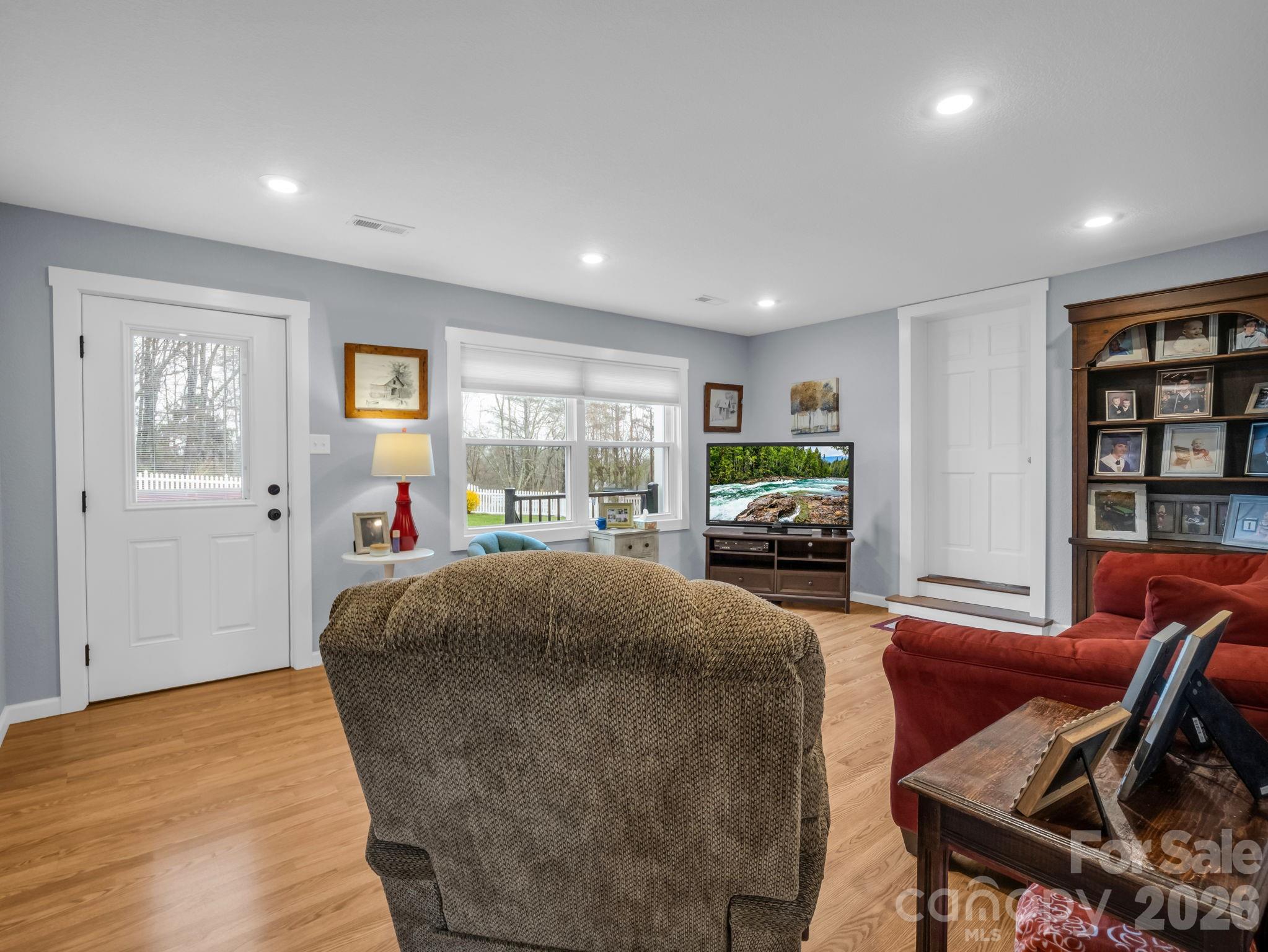 1086 Carters Ridge Road