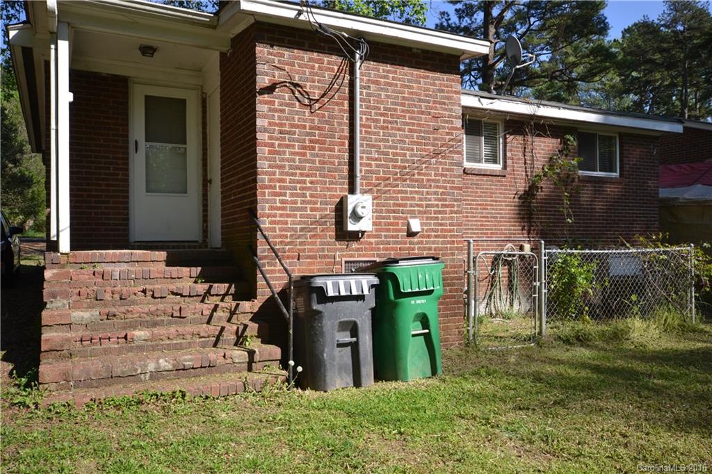 Eastwoods - Residential Lease