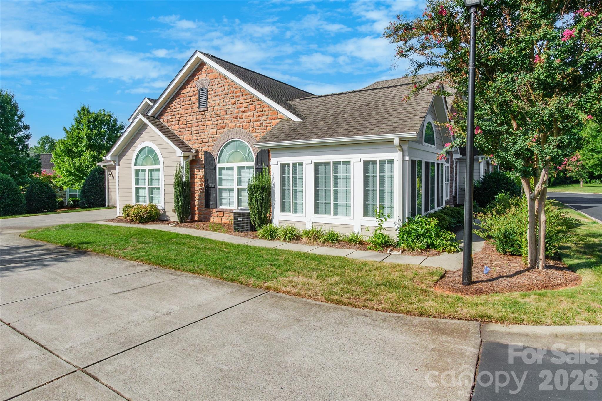 179 Lone Oak Circle