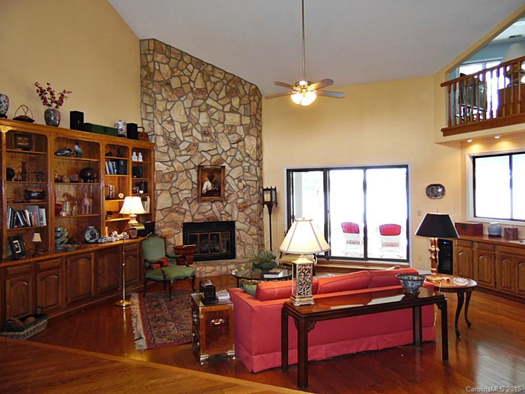 Lake Shore - Residential