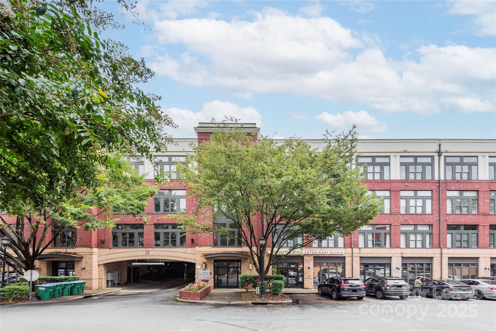 2125 Southend Drive 139