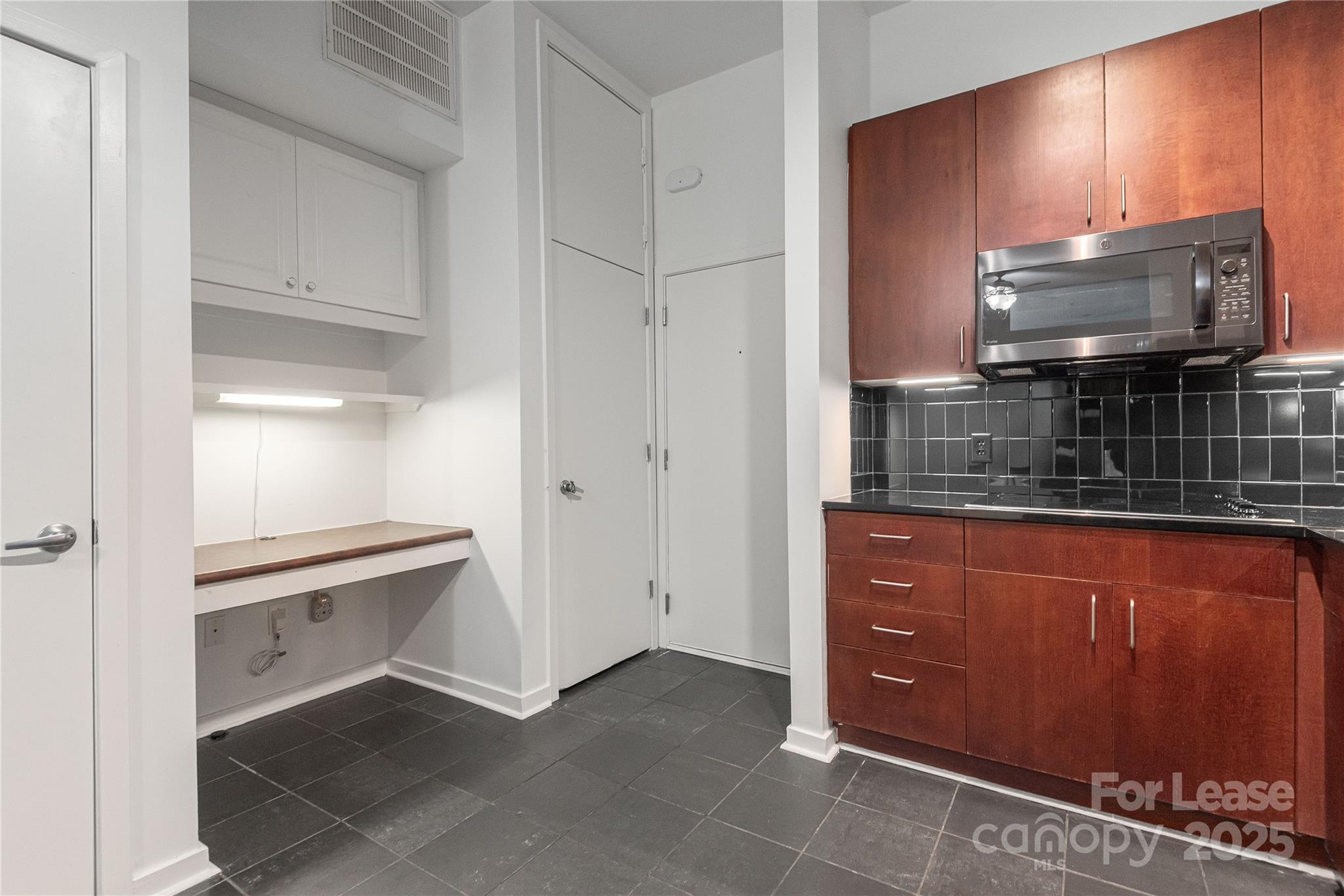 2125 Southend Drive 139