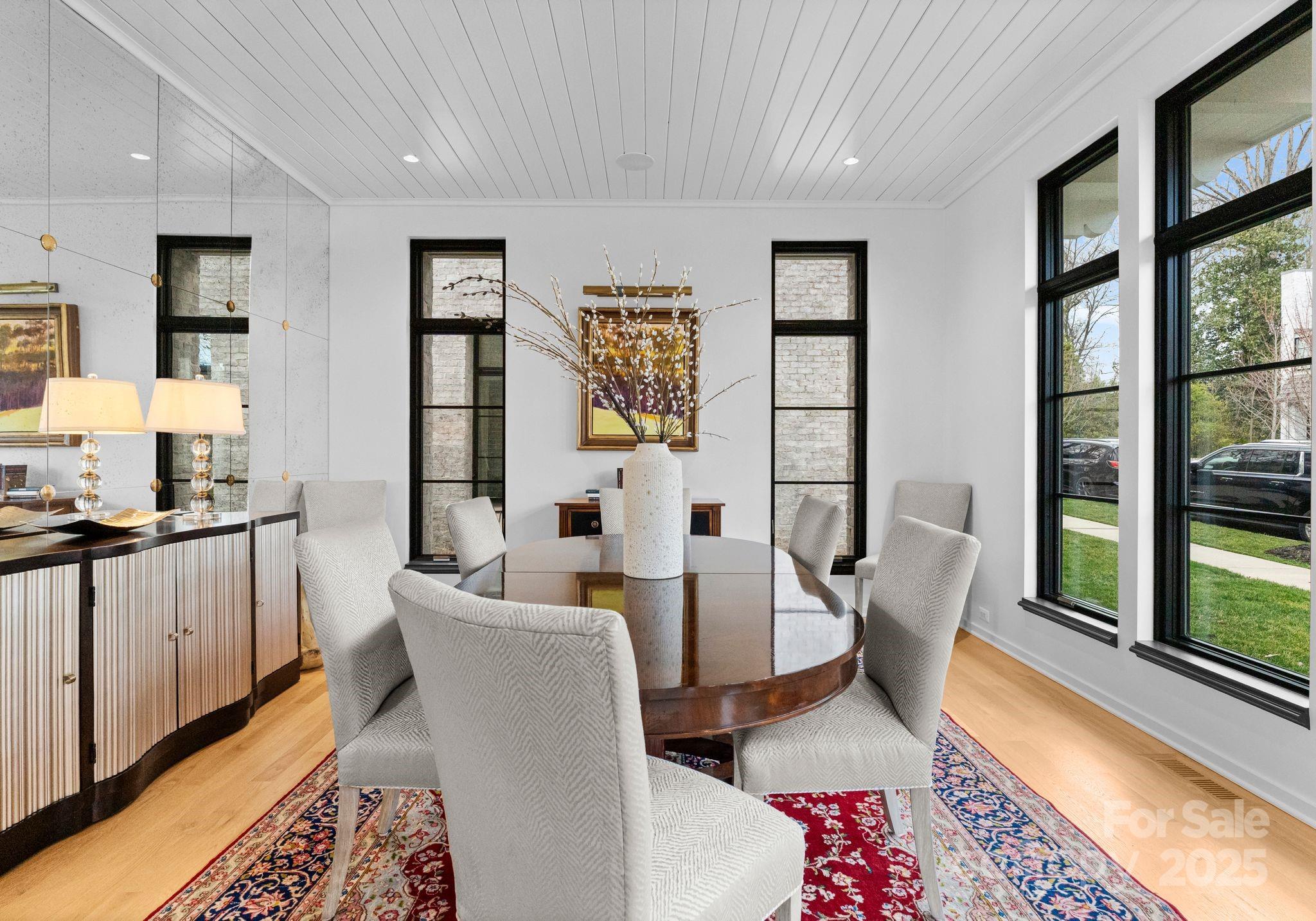 Kenwood Sharon Lane - Residential