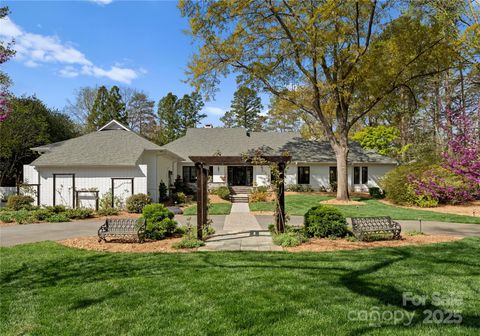 2015 Pellyn Wood Drive Charlotte NC 28226