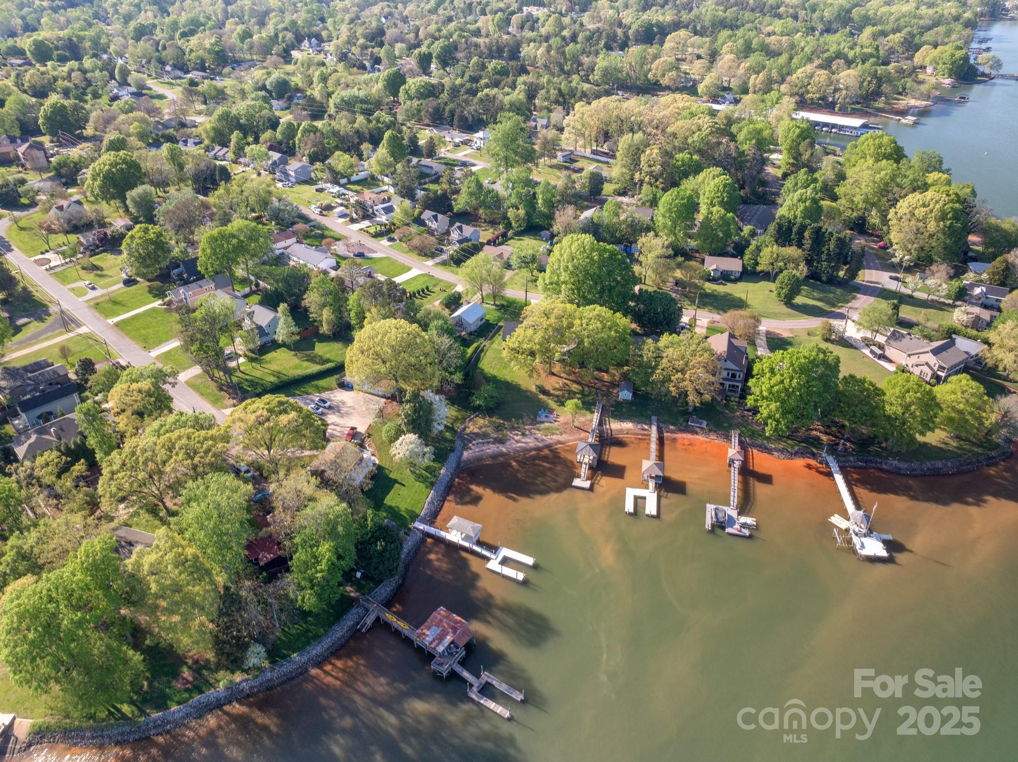 Commodore Peninsula - Residential