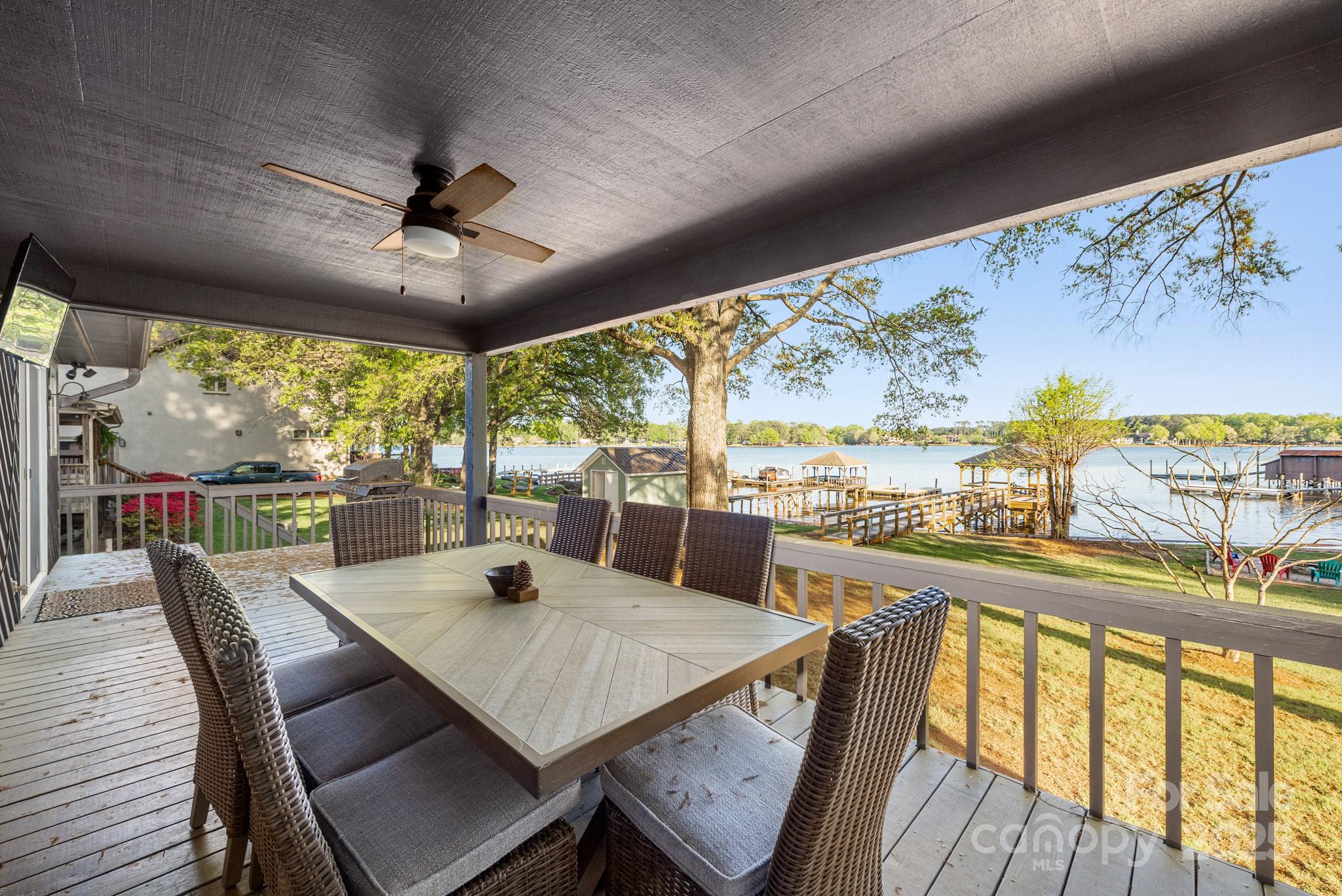 Commodore Peninsula - Residential