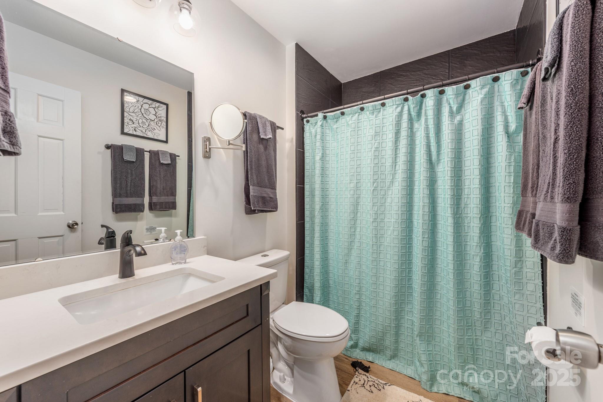 Commodore Peninsula - Residential