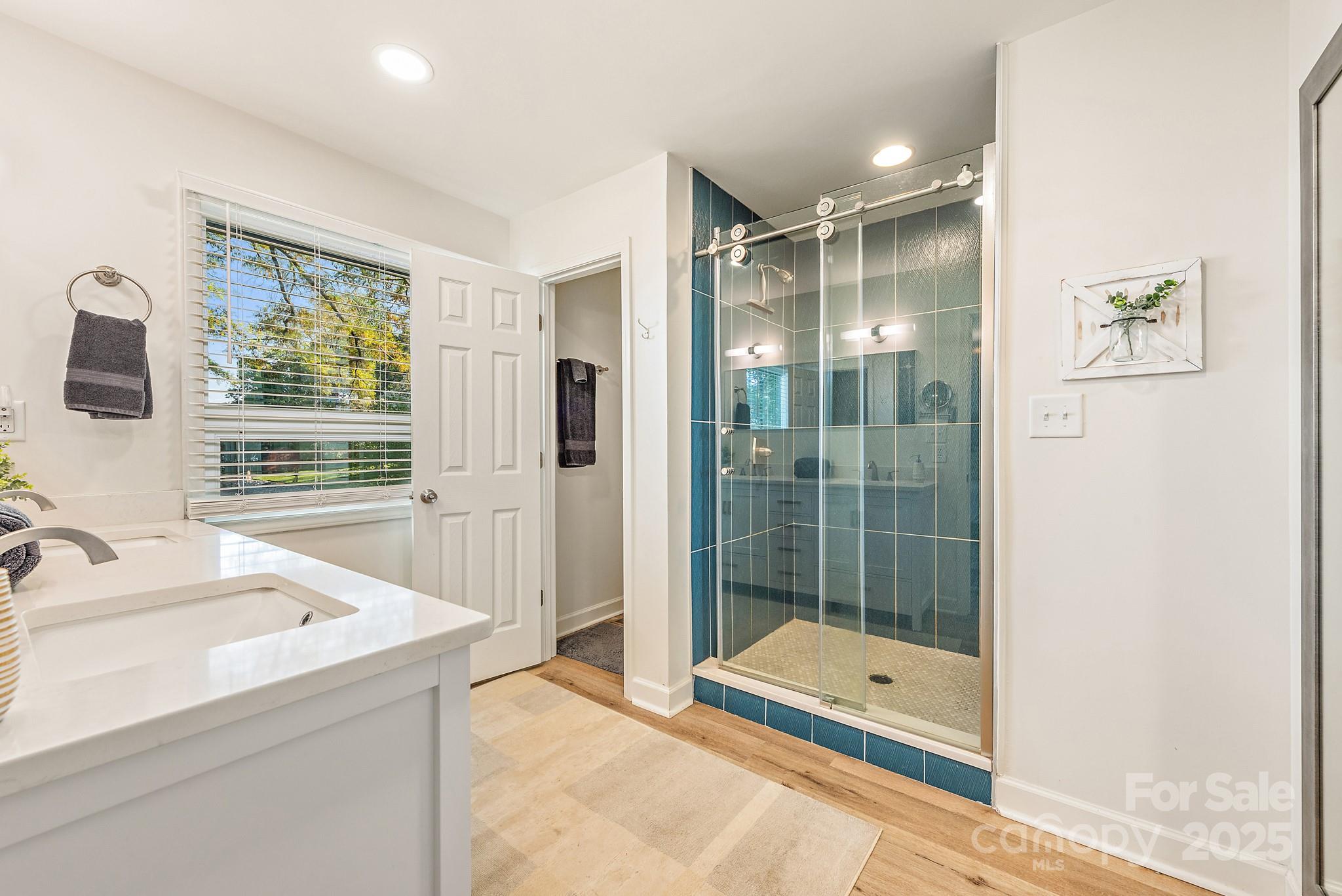 Commodore Peninsula - Residential