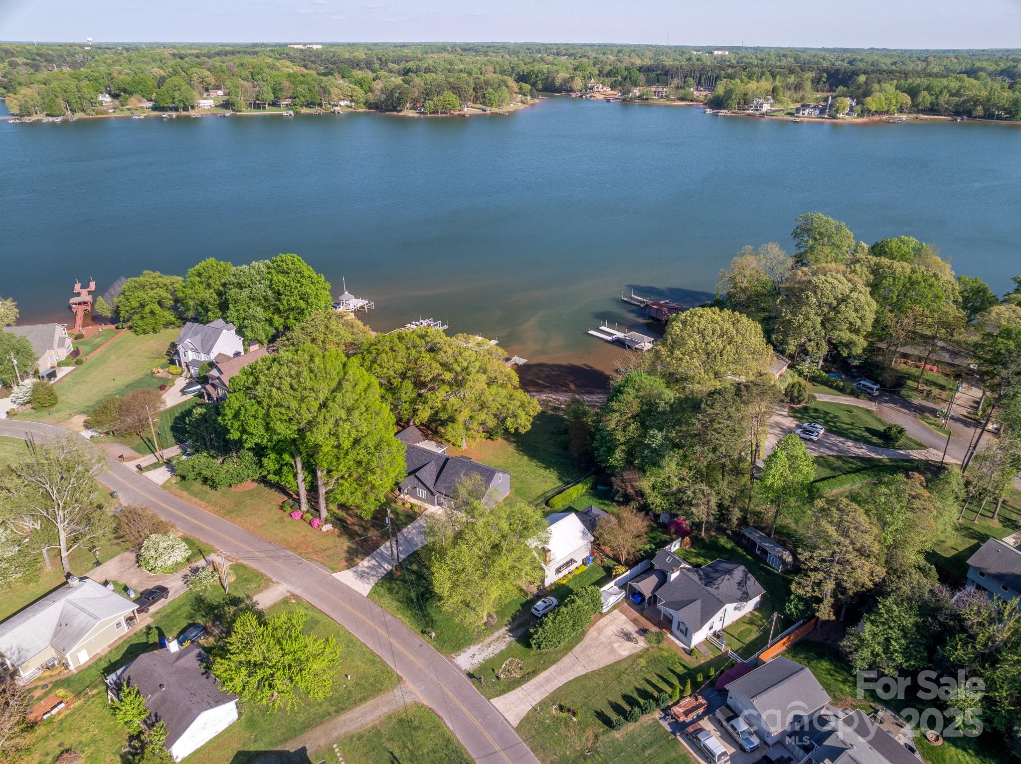 Commodore Peninsula - Residential