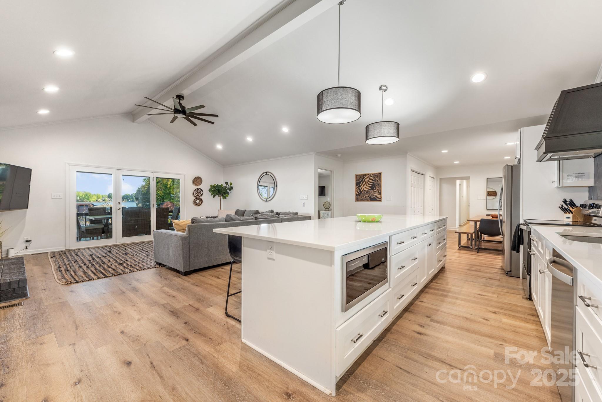 Commodore Peninsula - Residential