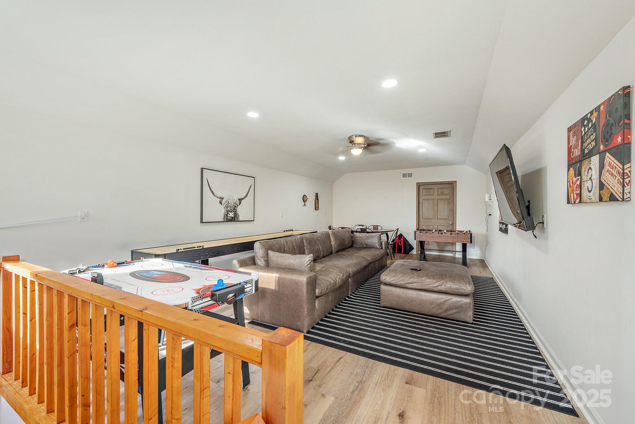 Commodore Peninsula - Residential