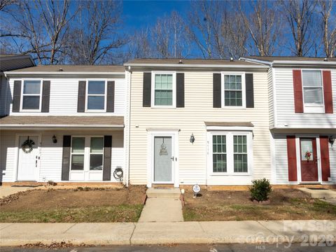 Photo of 9718 Old Gate Drive, Matthews, NC 28105 (MLS # 4334564)