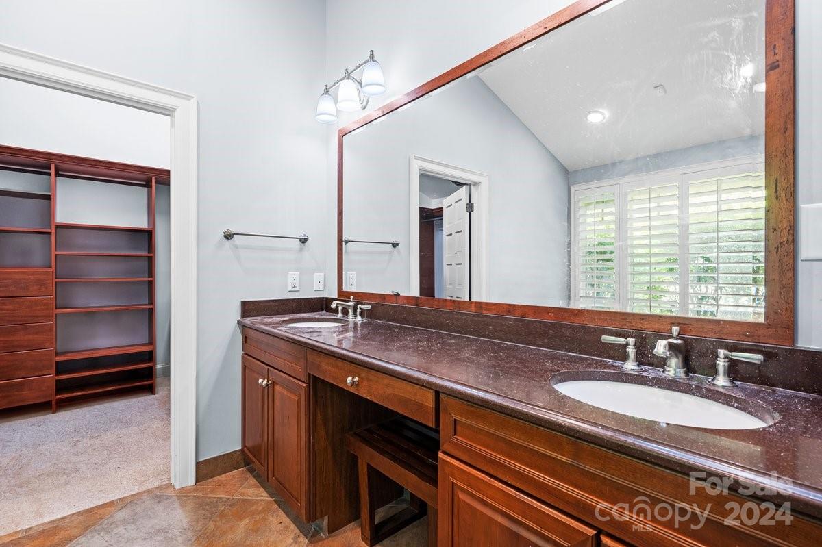 The Palisades - Residential