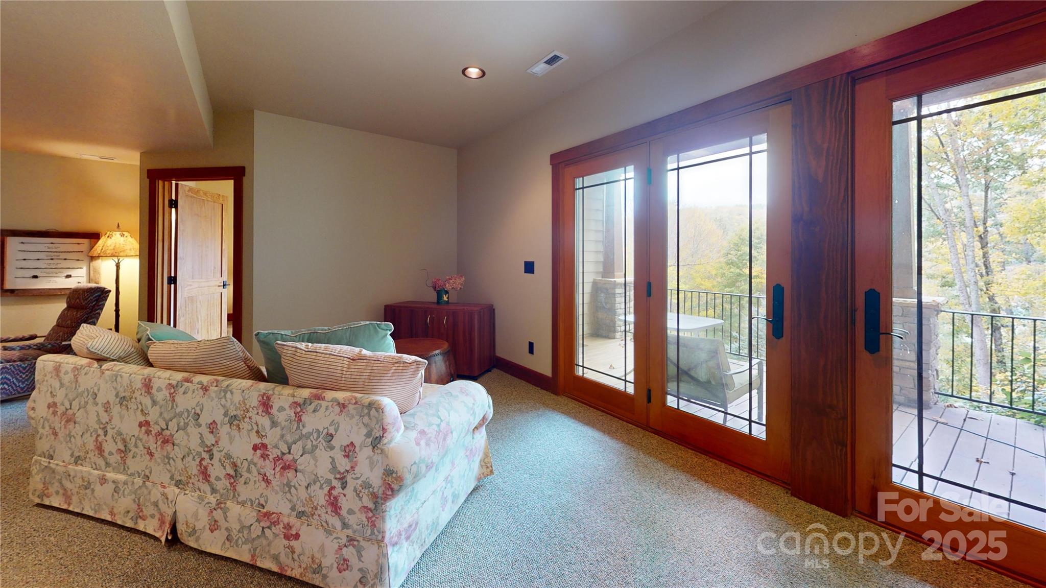 Mountain Glen - Residential