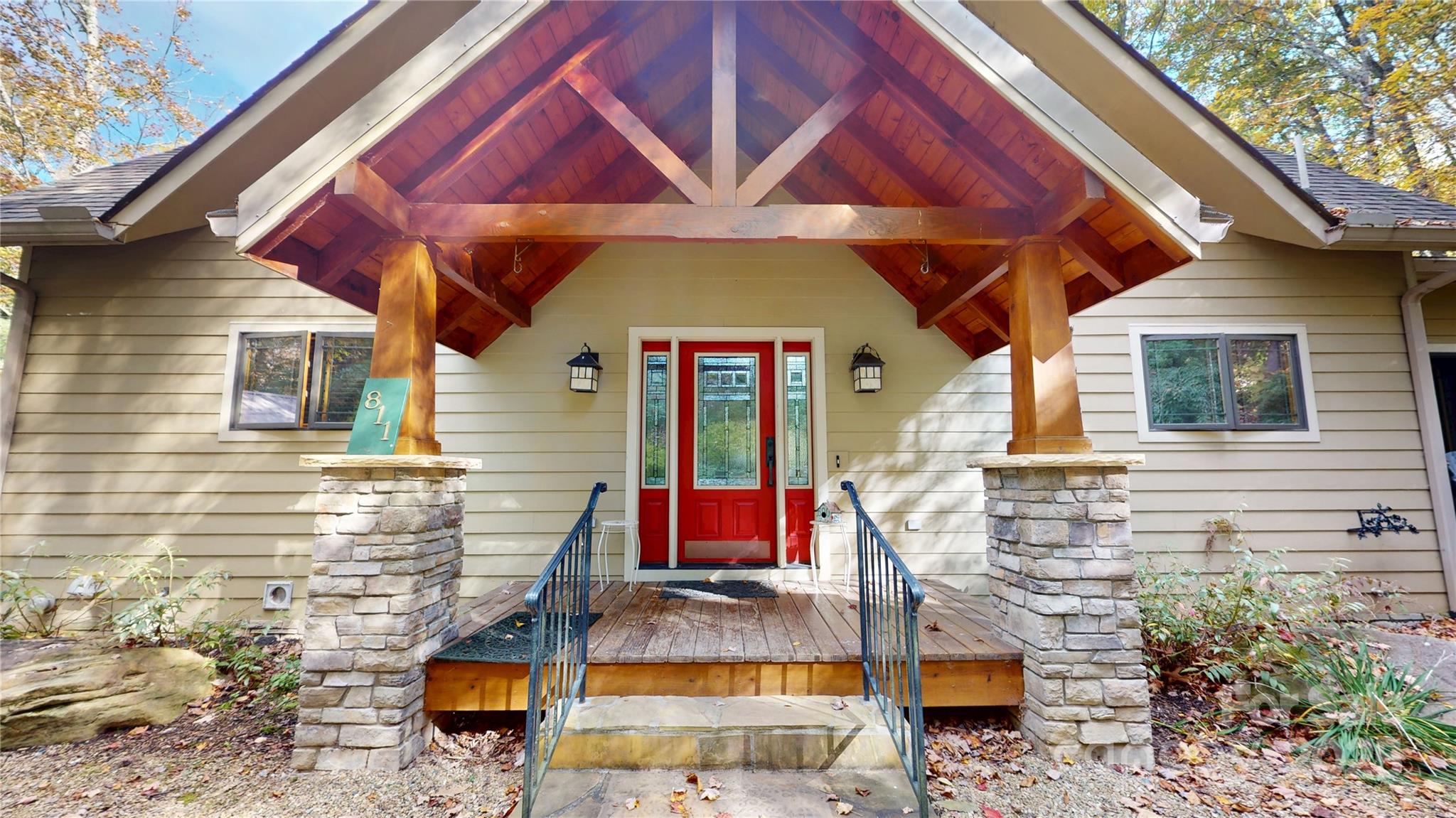 811 Hemlock Drive