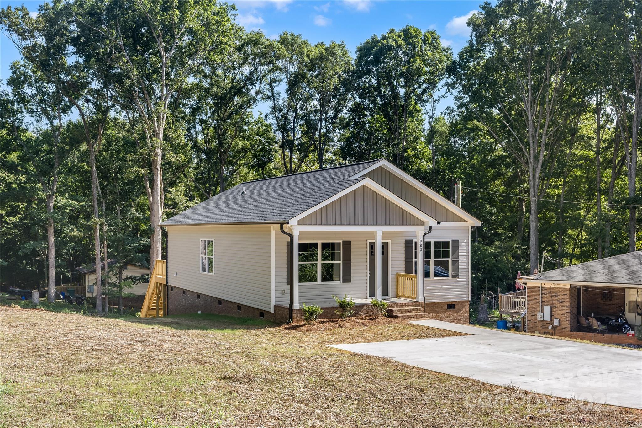 205 Poplin Street
