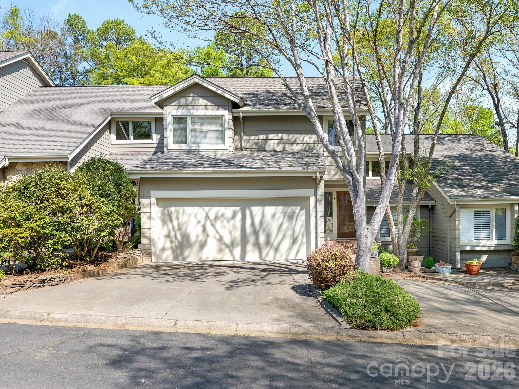 Sharon View Place - Residential