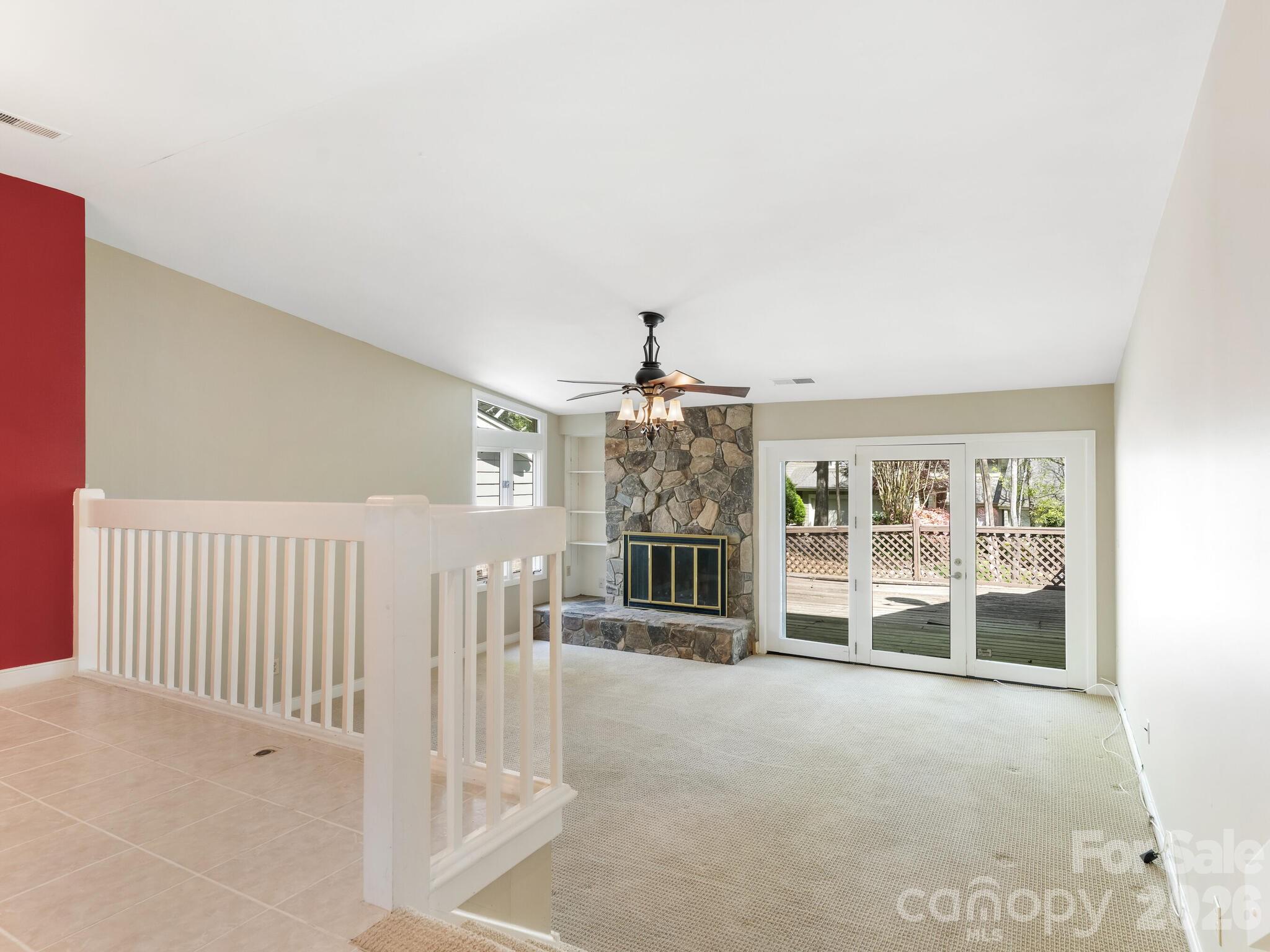 Sharon View Place - Residential