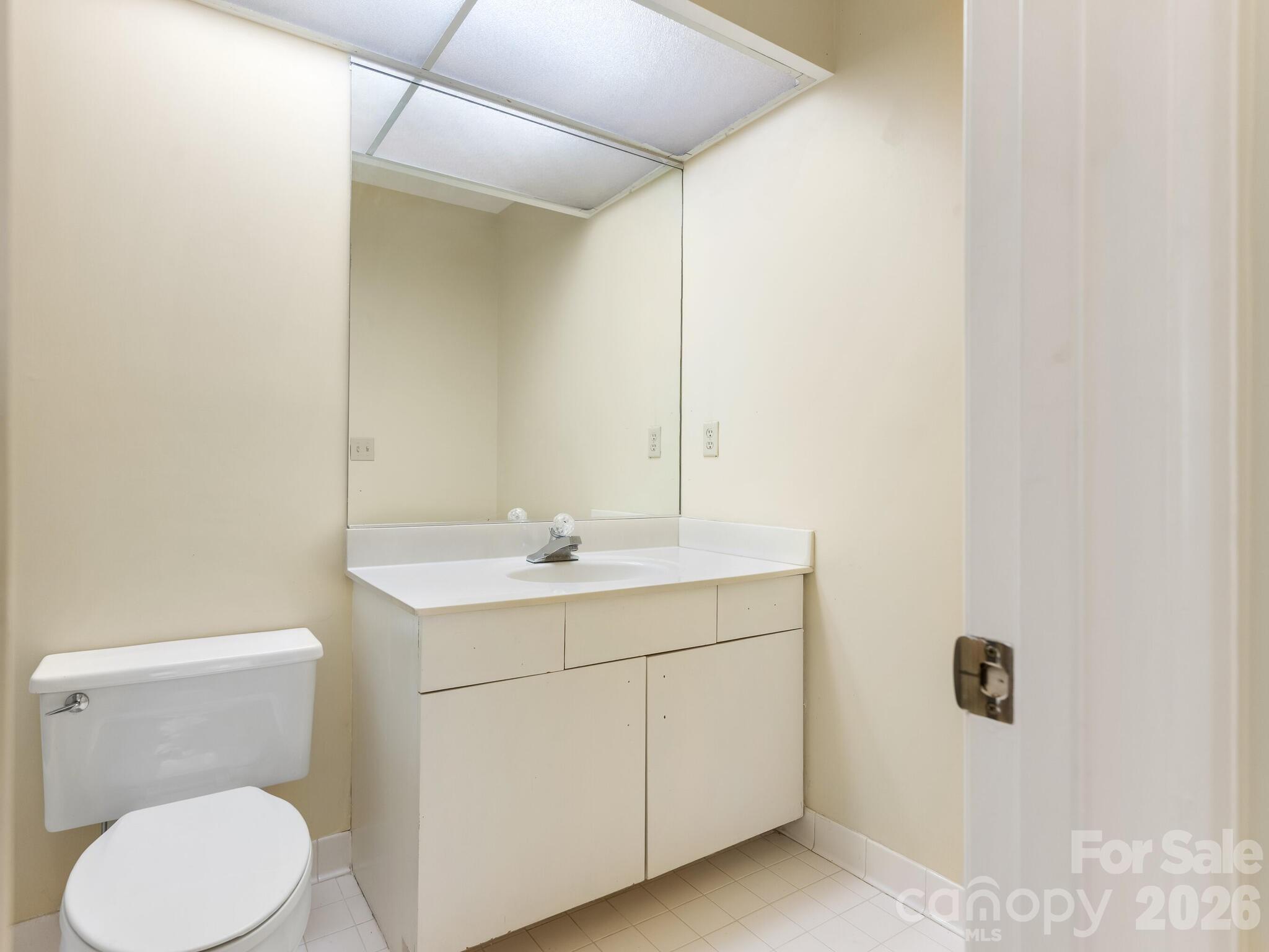 Sharon View Place - Residential