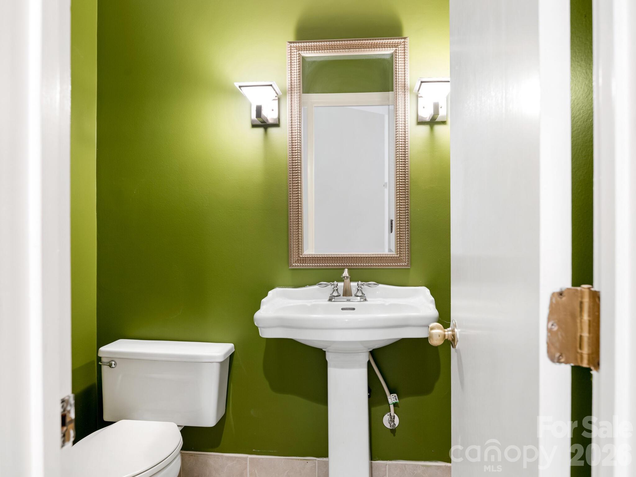 Sharon View Place - Residential