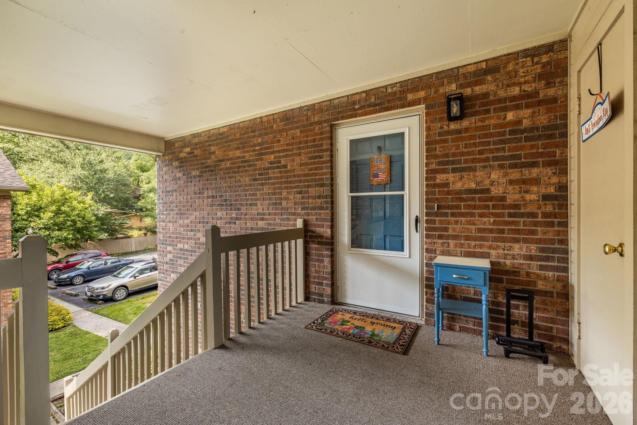 1325 4th Avenue W C