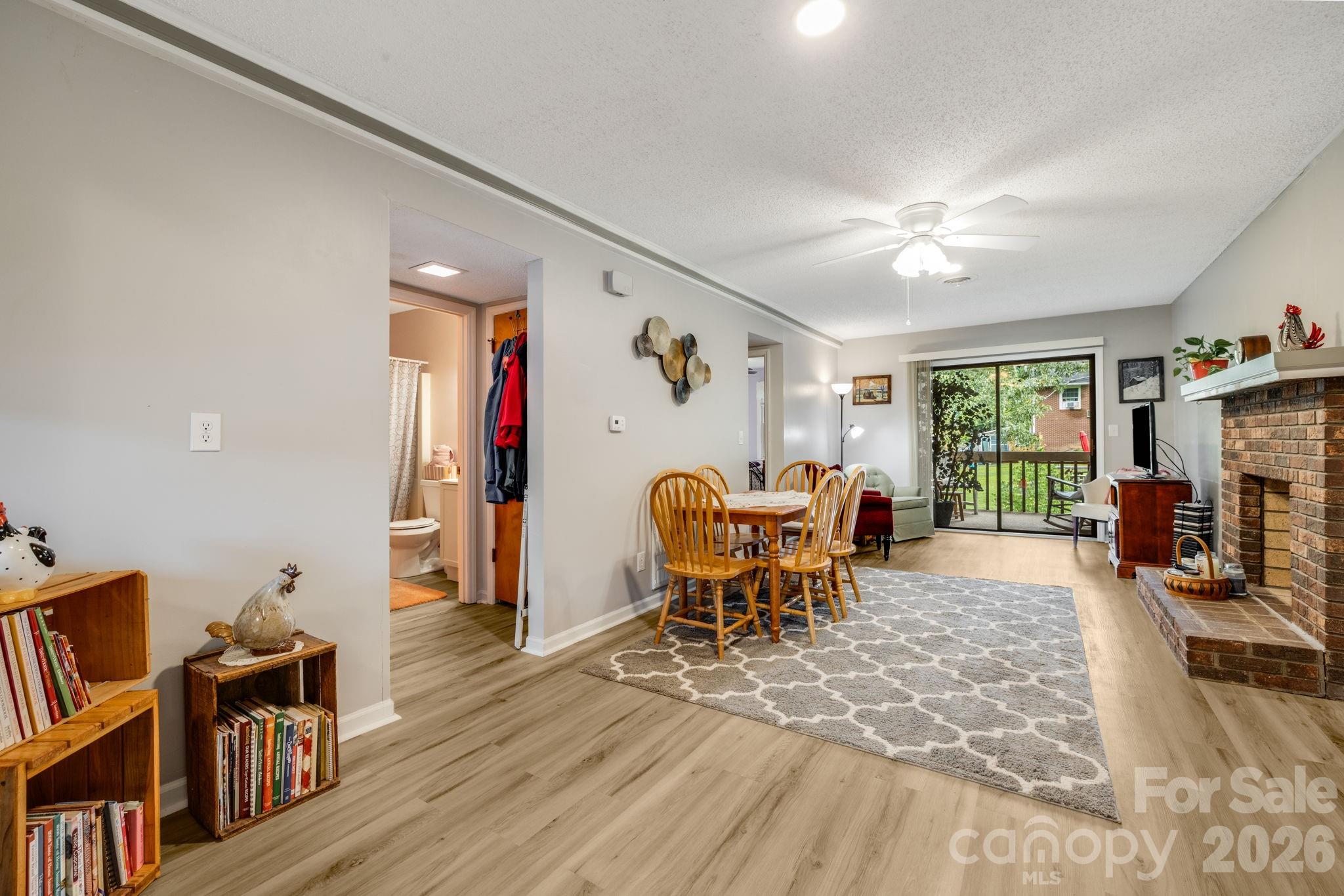 1325 4th Avenue W C