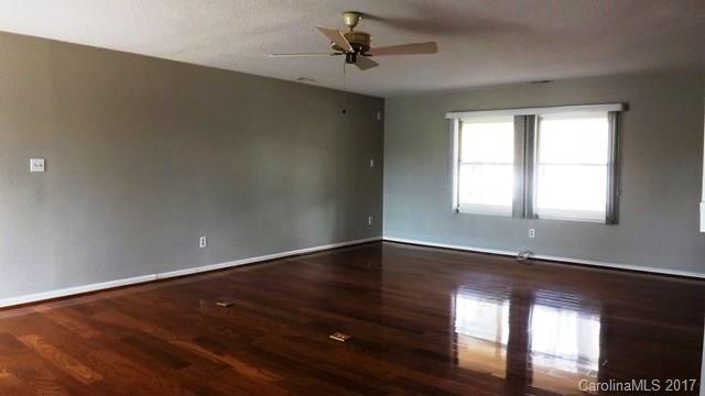 Tega Cay - Residential