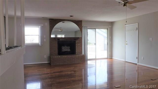 Tega Cay - Residential