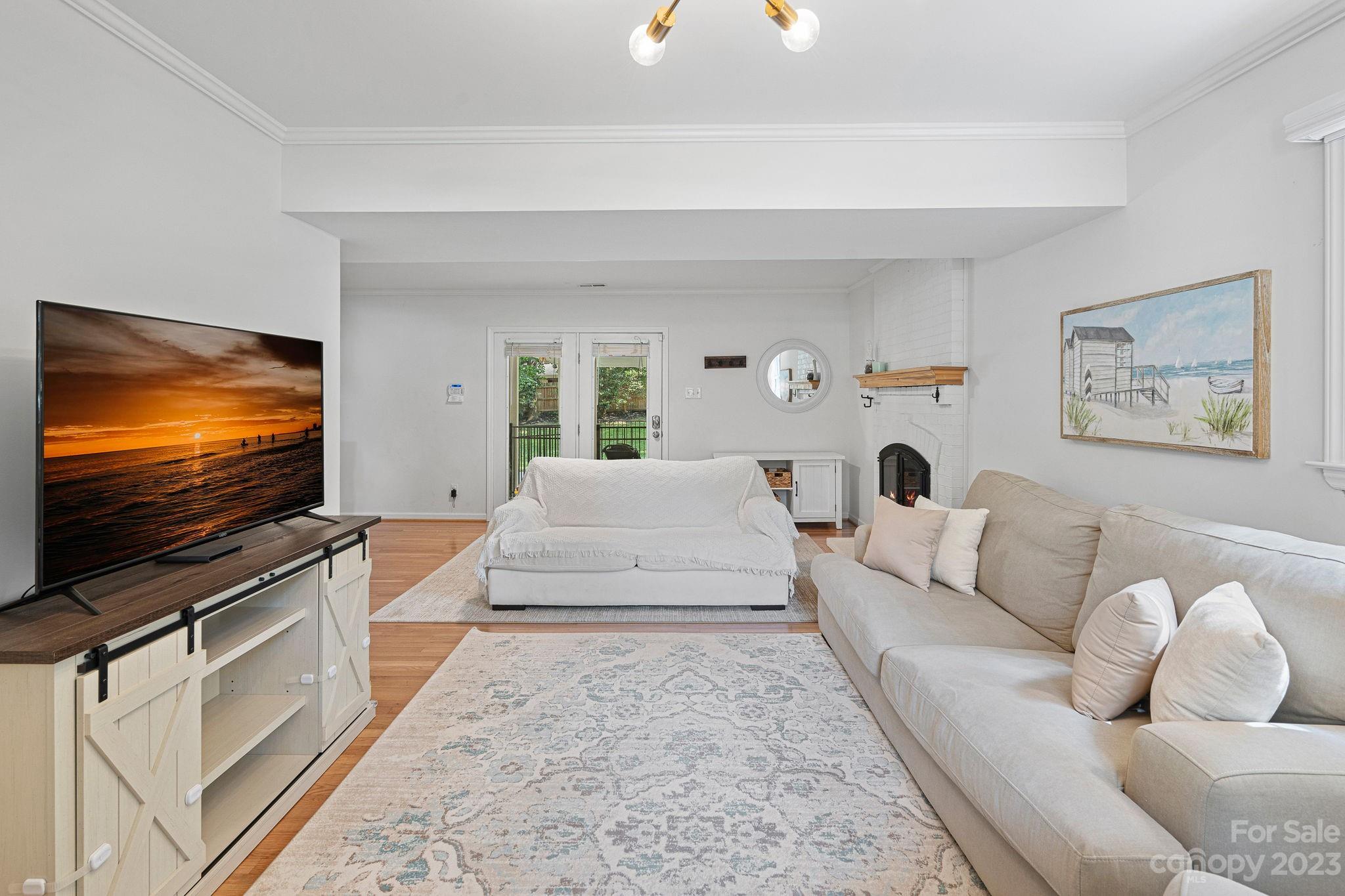 Beverly Woods - Residential