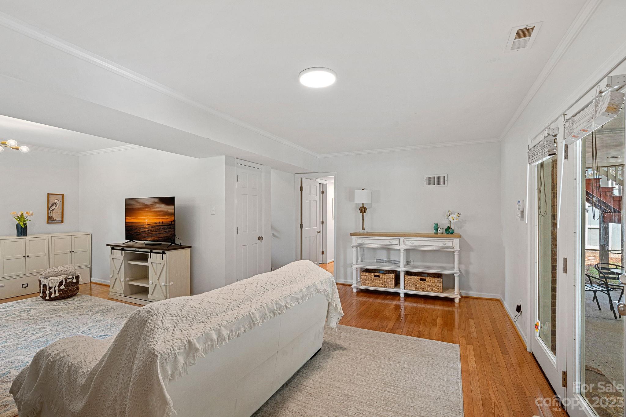 Beverly Woods - Residential