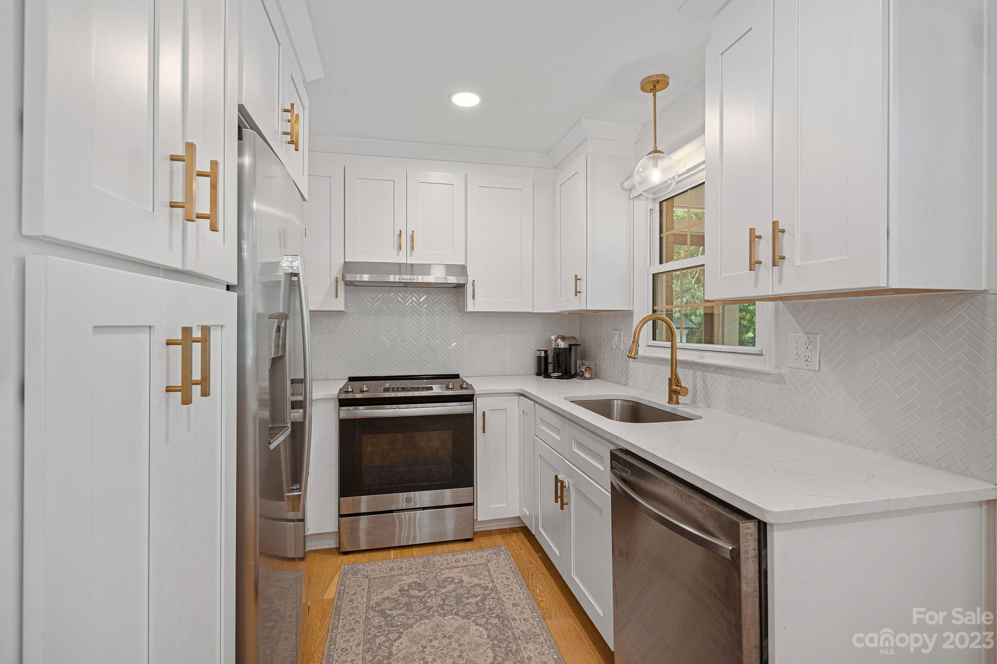 Beverly Woods - Residential