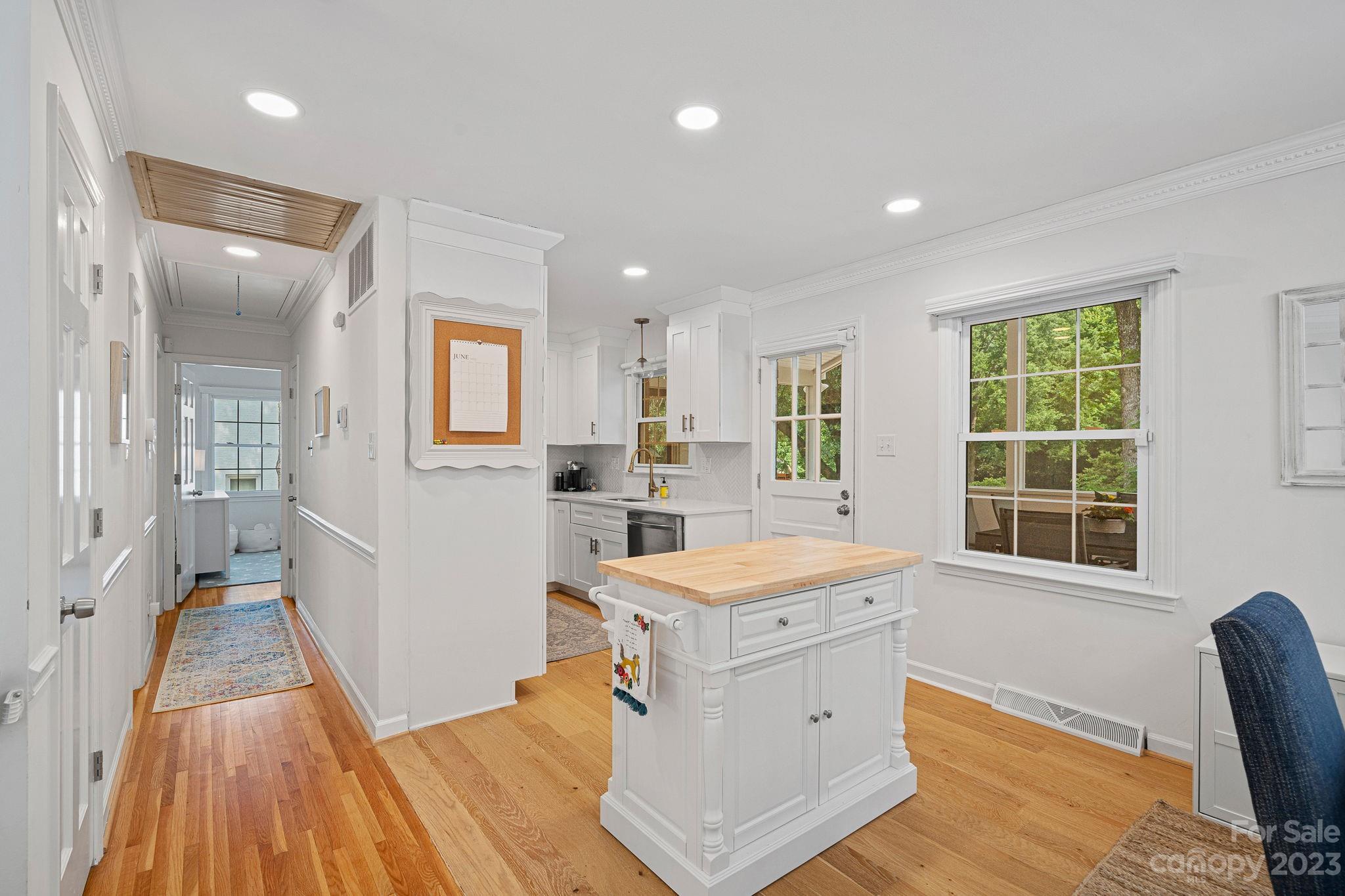 Beverly Woods - Residential